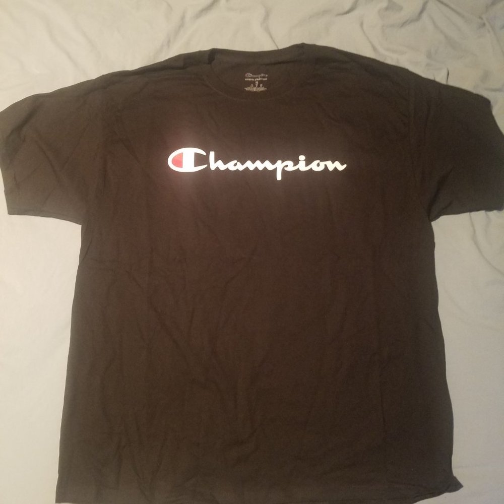 Men's Champion Tee T-shirt XL - Never worn, no tags